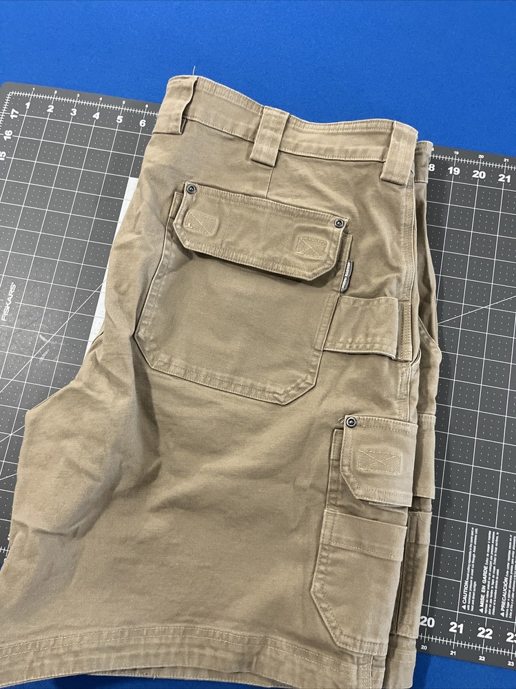 Duluth Trading Men’s 44 Flex Fire Hose Cargo Shorts 9” Inseam Khaki / Tan