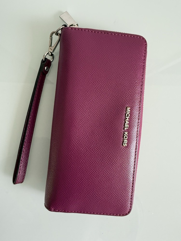 Michael Kors Pink Leather Wristlet Wallet Zip Around Phone Clutch
