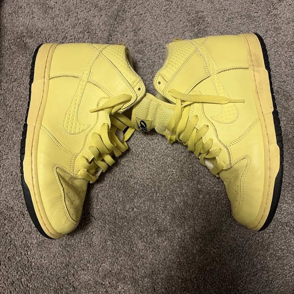 Nike Women’s 6.0 Dunk High Lemon Frost Size 9.5
