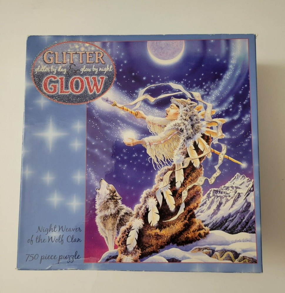Night Weaver of the Wolf Clan Puzzle 750 pieces Glitter by Day & Glow by Night