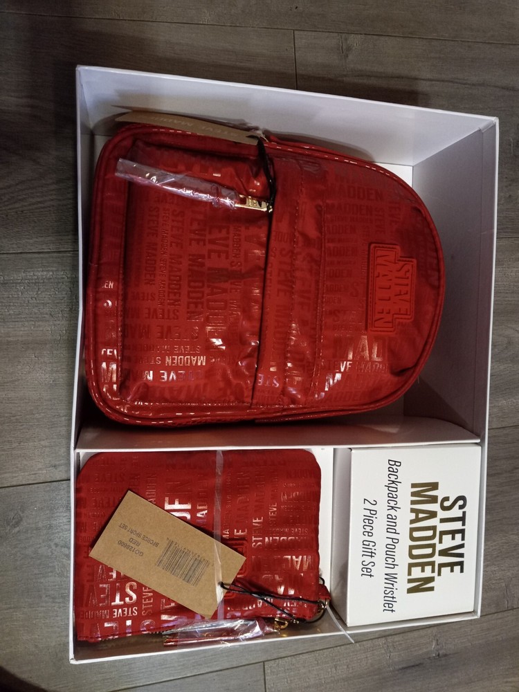 Steve Madden Red Pocketbook Set with Matching Accessories