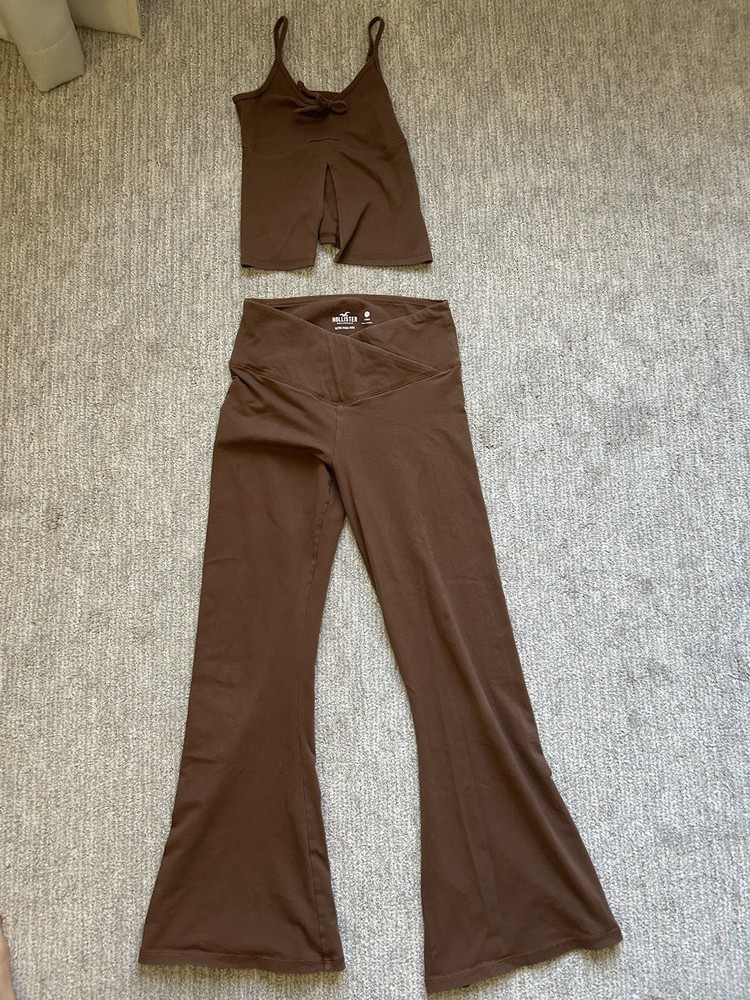 Hollister Women's Brown Cotton Flared Leggings & Top Set - Modern Style