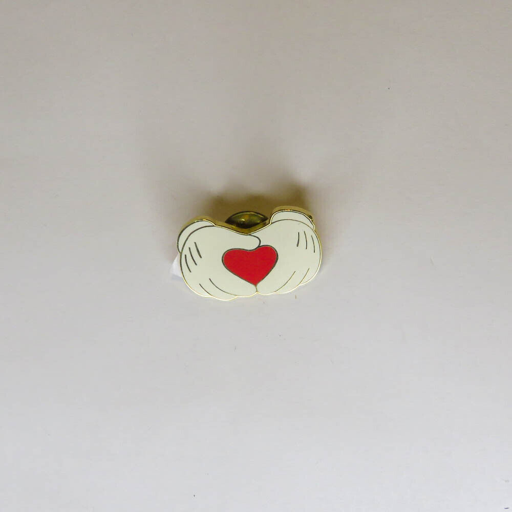 Disney Loungefly  Mickey  Heart Hs Pin