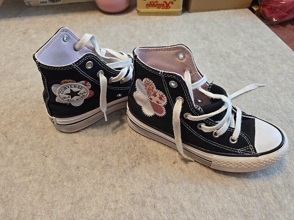 CONVERSE ALL STAR CHUCK TAYLOR BLACK HIGHTOP YOUTH SNEAKERS Girls US13 LACE UP