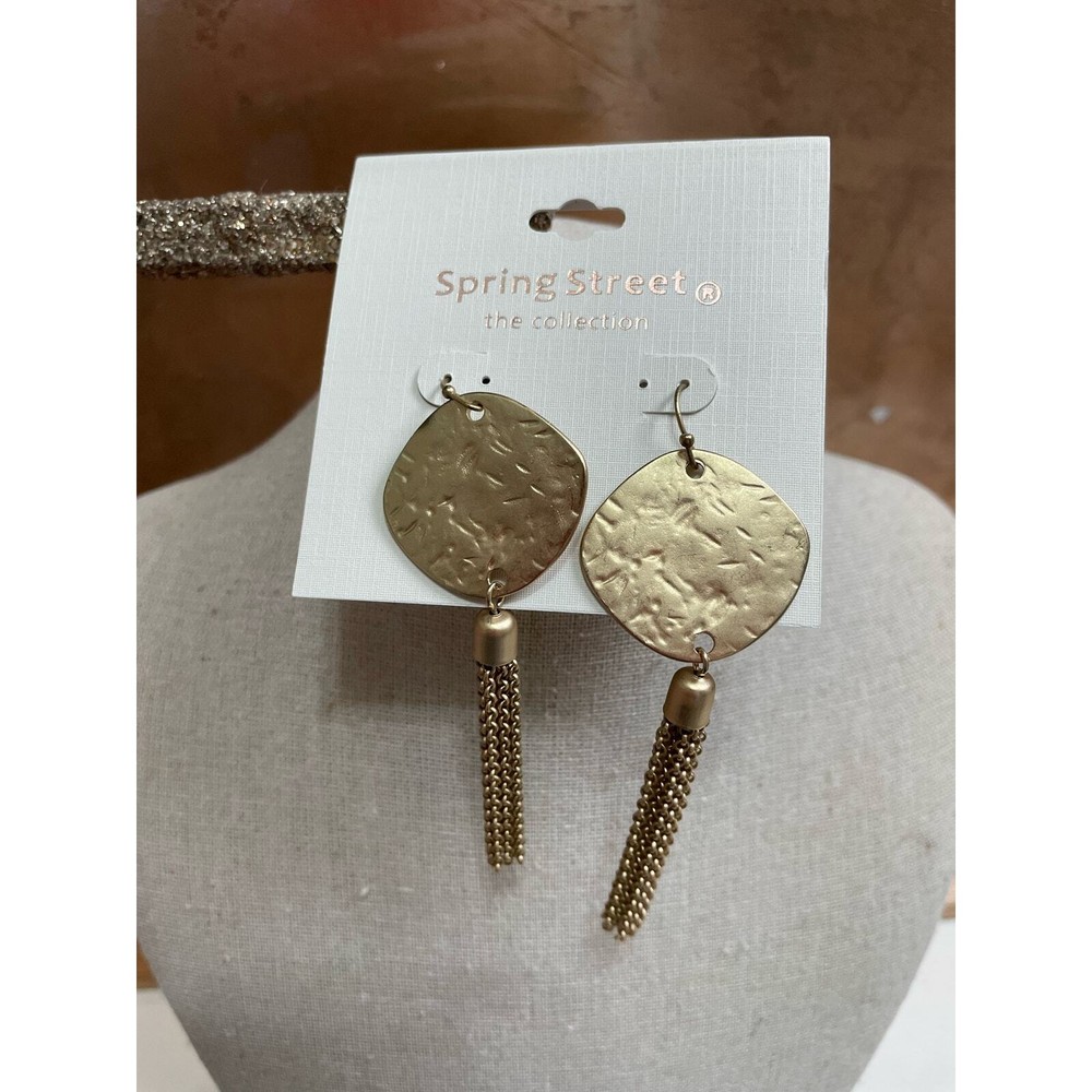 NWT Nordstrom Matte Gold Texture Disc Chain Tassel Earrings for Spring Street Style