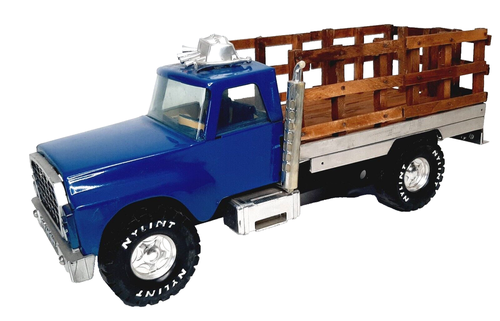 Винтажная синяя литая модель грузовика Ertl International Loadstar 1600