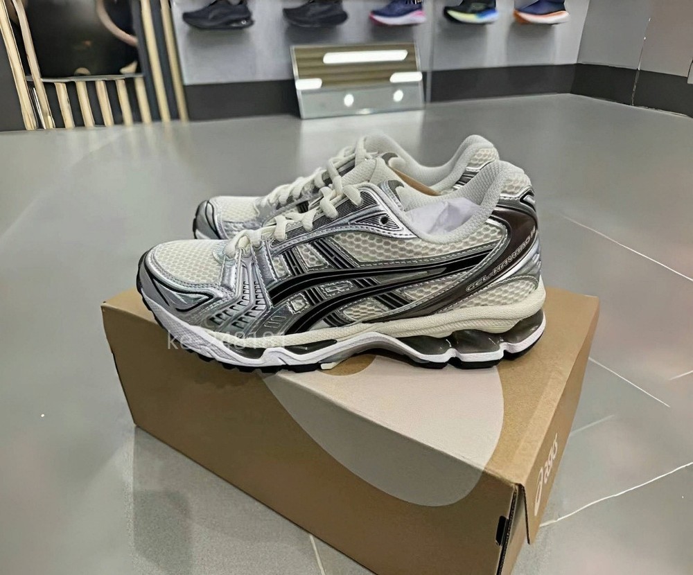 ASICS Gel-Kayano 14 Men's Running Shoes in Cream Black Metallic Plum