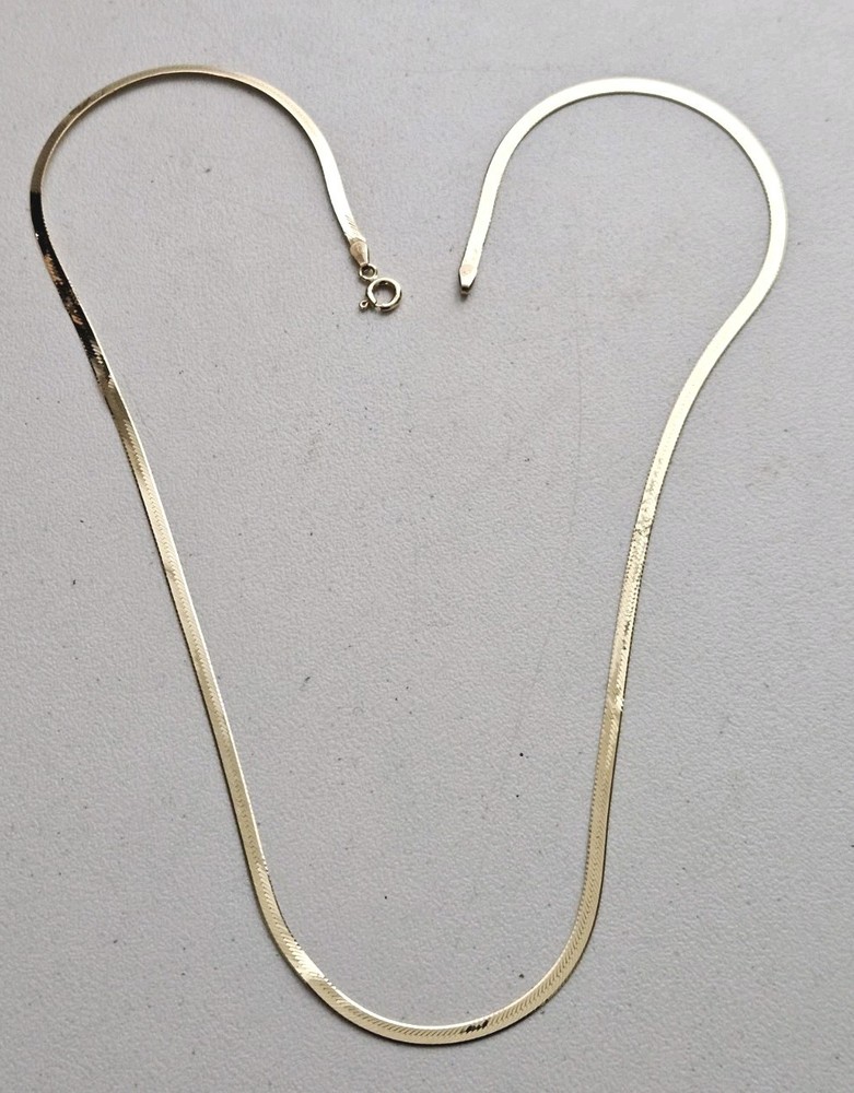 14K Gold Italy 3mm Herringbone Necklace 20