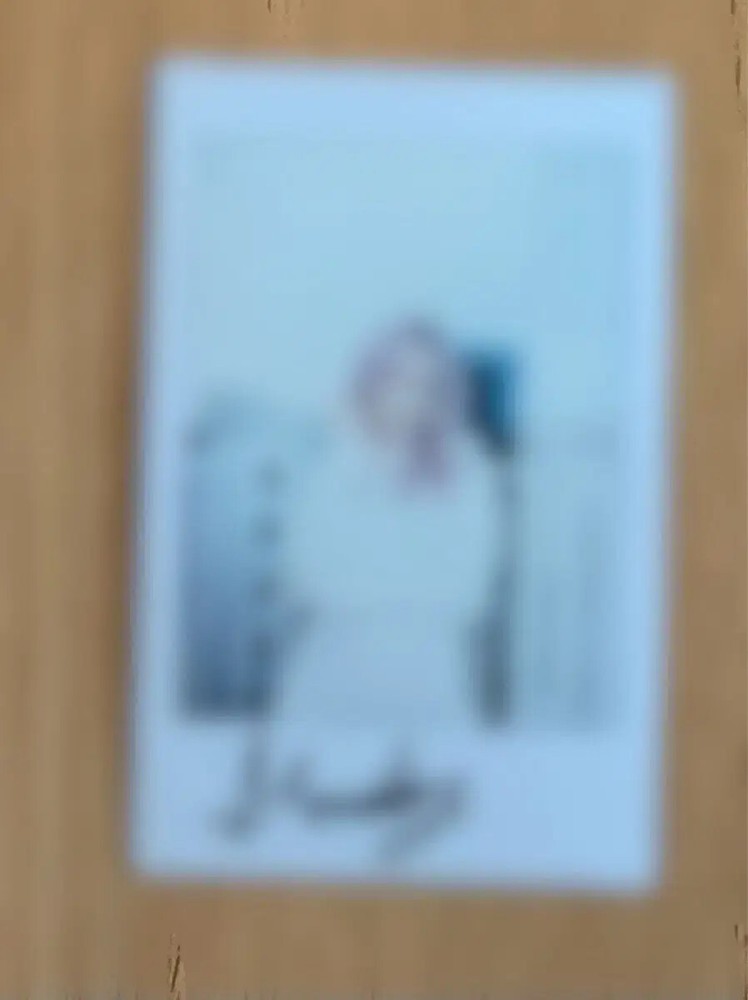 Weekly Monday Autographed Polar Polaroid Weeekly Foca Photo Card