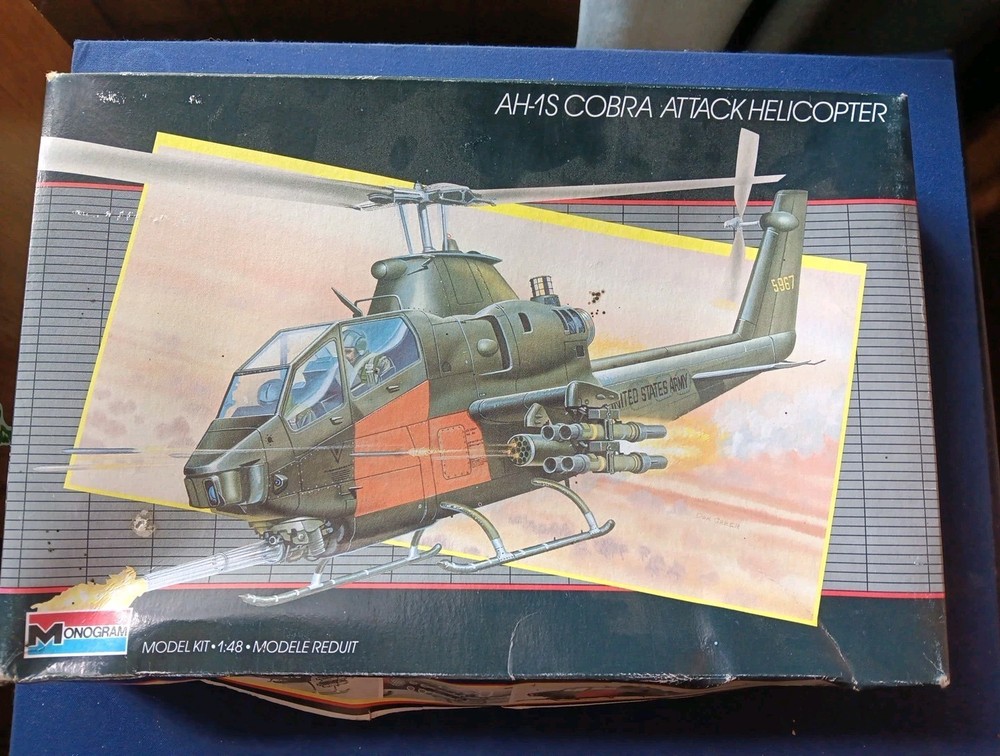 1:48 Scale Monogram AH-1S Cobra Attack Helicopter Model Kit - 1986 New & Sealed