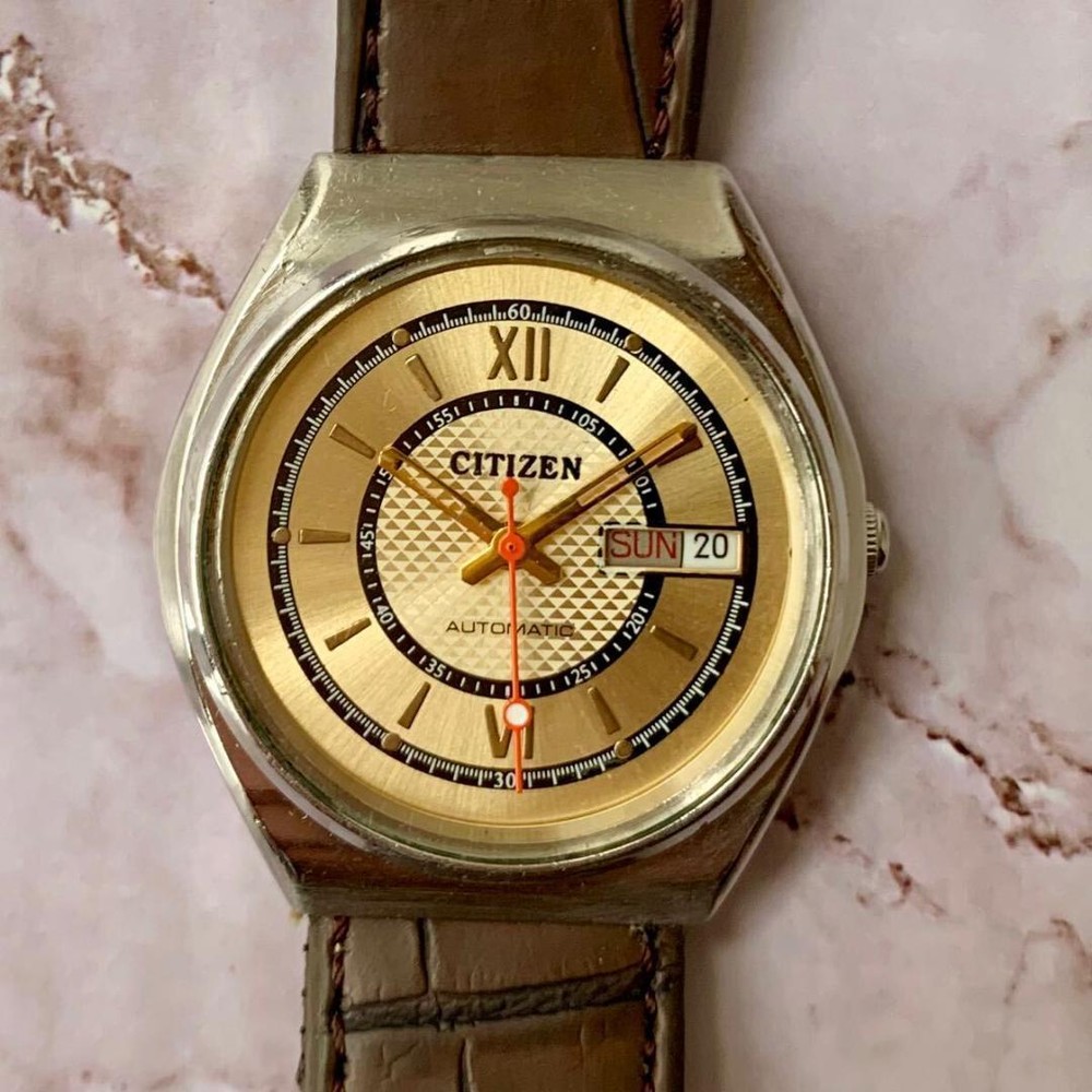 Citizen Men's Automatic Gold Japan-Made Leather Strap Watch 37.5mm Day Date Analog