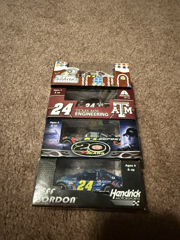 Rare Jeff Gordon 1:64 NASCAR Diecast Cars 4-Pack Collection