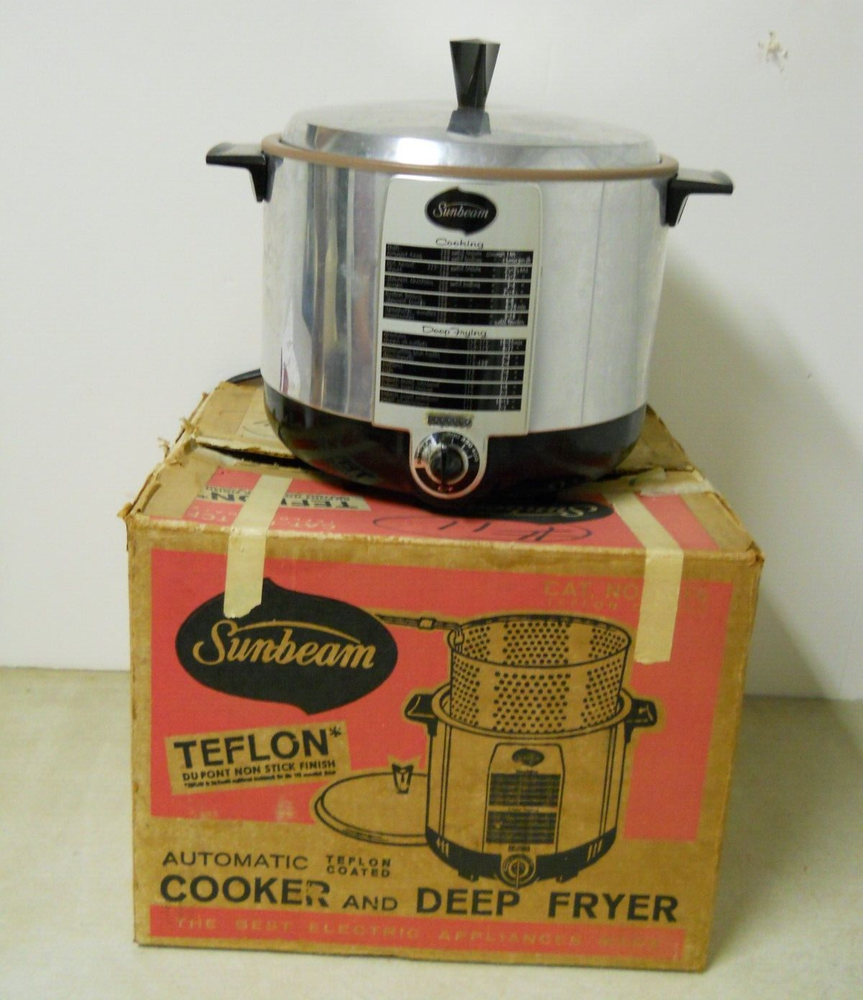 VTG Sunbeam Auto Cooker & Deep Fryer Non-Stick Teflon w/ Strainer Basket  