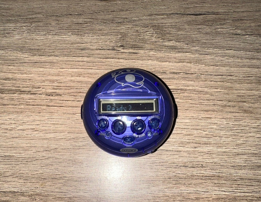 20Q - 20 Questions Electronic Hand Held Game Purple 2005 Radica Tested Works