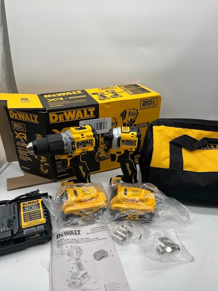 DEWALT 20V MAX XR Hammer Drill & ATOMIC Impact Driver 2 Tool Cordless Combo Kit