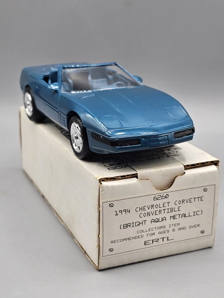 1994 Chevrolet Corvette Convertible Bright Aqua Metallic 6260 AMT Ertl Promo Car