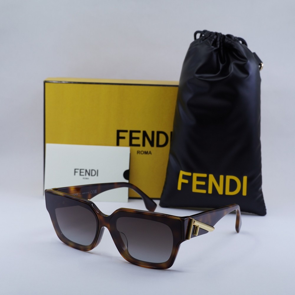 Fendi FE40099F 53B Light Havana/Smoke Gradient Mirror 66-10-140 Sunglasses Ne...