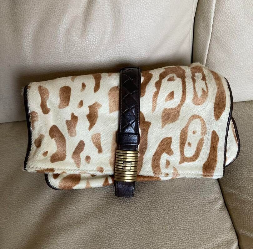 Bottega Veneta's clutch bag Haraco leather with Pouch NOBOX Unisex USED