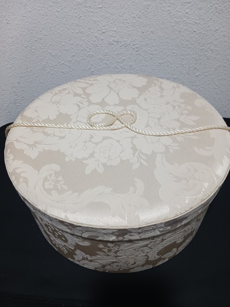 Vintage Waterford Seahorse W-C Designs Crystal China Plate Box Off White