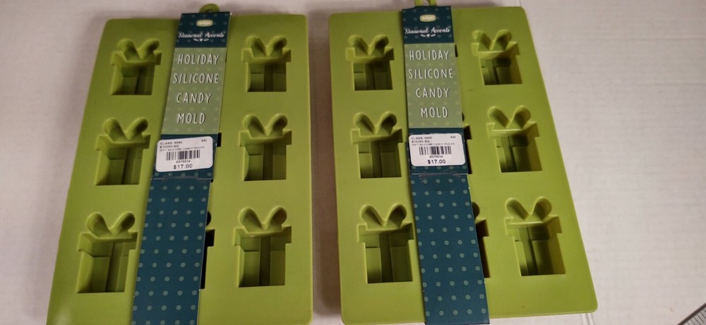Festive Christmas Candy or Ice Cube Molds - Holiday Boxes NWT $34-image