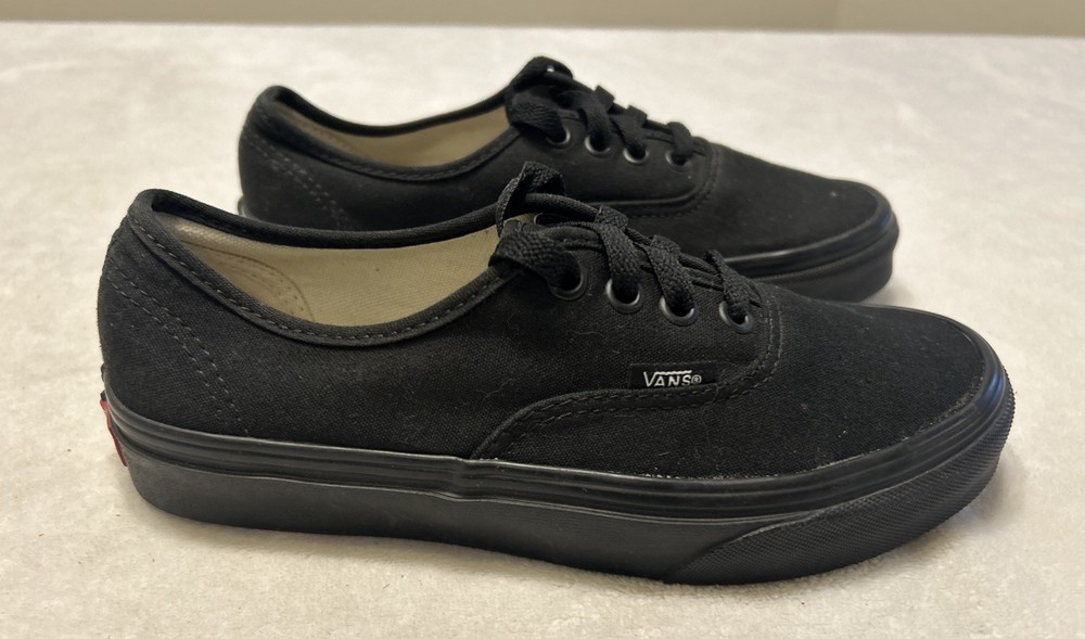 Vans Shoes Women’s Size 6.5 Black Canvas Low Top Off The Wall Skate Sk8 Sneakers