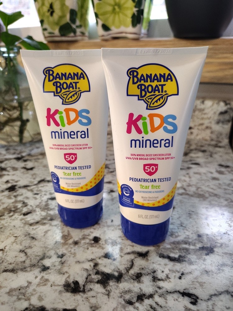 Banana Boat Kids Mineral Sunscreen Lotion SPF 50+ 6 fl oz Exp 08/26 Tear Free