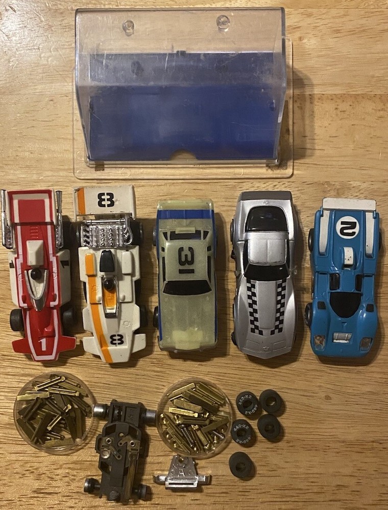 AFX Aurora Tyco HO Slot Car Junk Body Lot W/ Case. Vintage Parts Repair Lot TCR