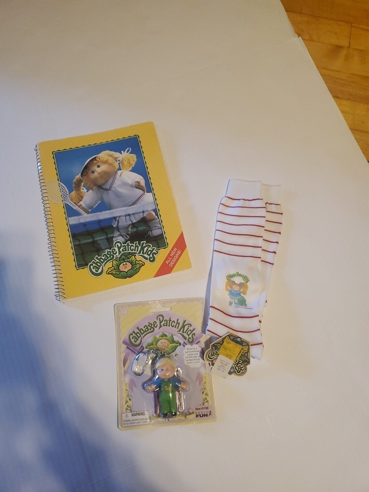 Vintage cabbage patch kids lot all NEW notebook1984 kids socks 1983 keychain 04