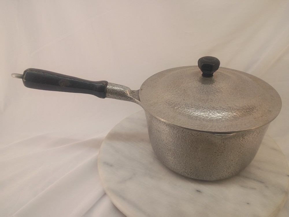 Vintage Club Hammered Aluminum Sauce Pan With Wood Handel 7