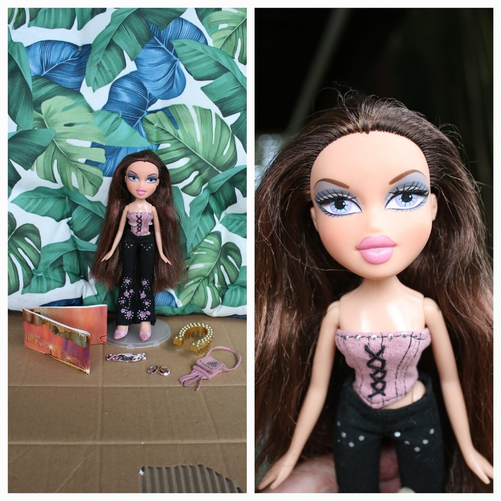 Bratz Wild West Dana Fashion Doll with Cowgirl Outfit