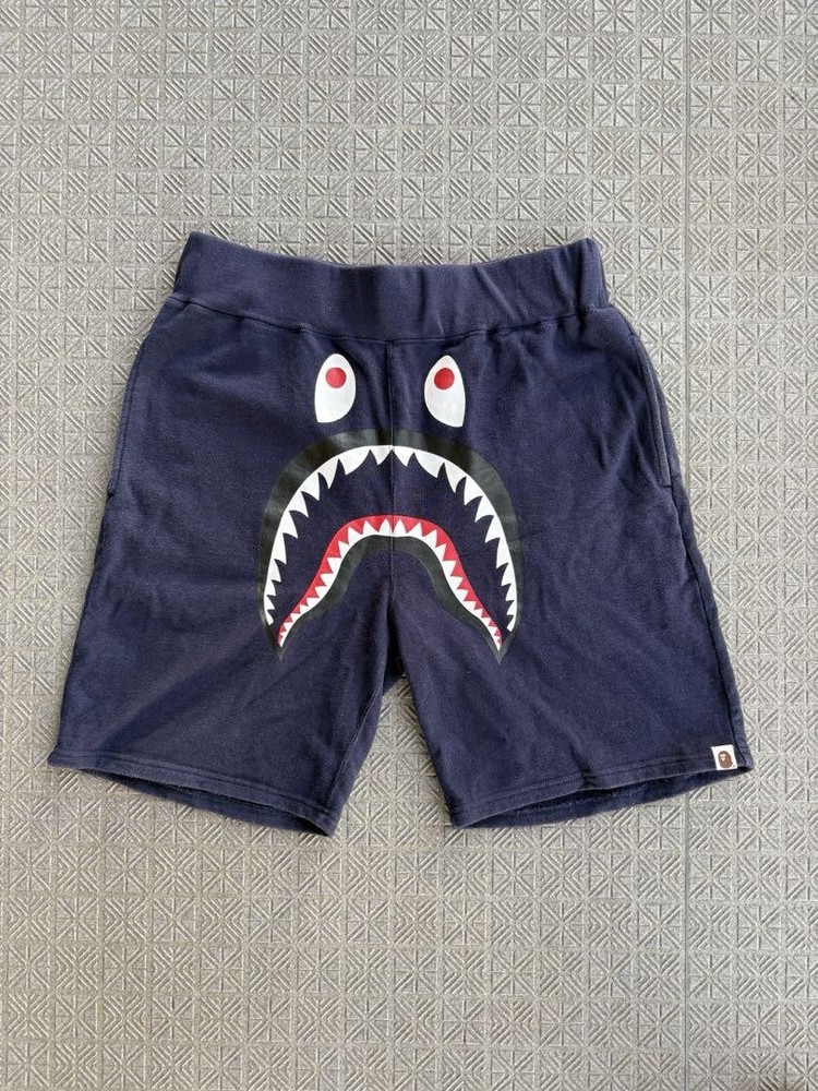 BAPE Shark Sweat Shorts in Good Condition Size M - 101C8