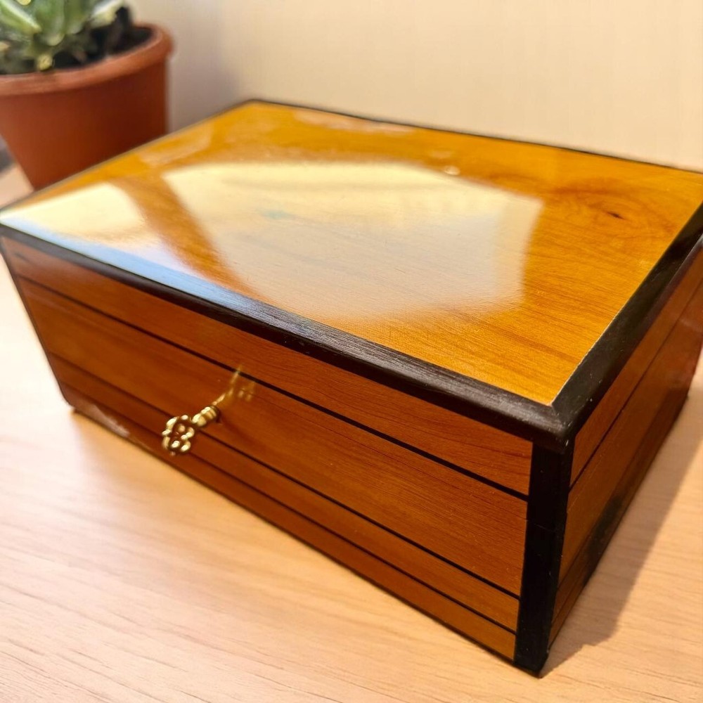 Luxury Wooden Keepsake Box with Key - Elegant Gift Organizer Storage  