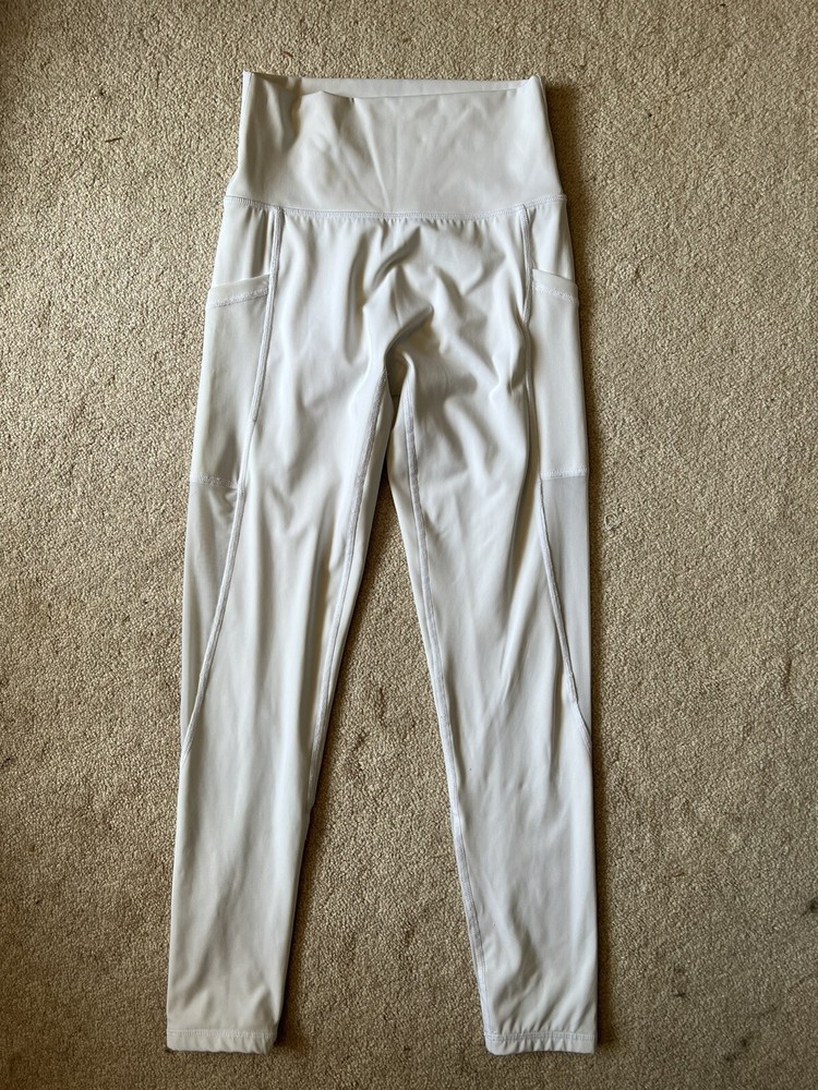 aerie high rise white yoga leggings with leg pocket size medium