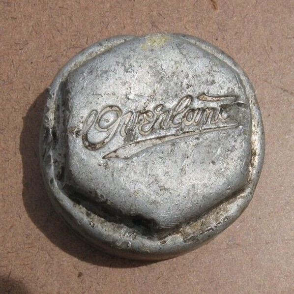 1910s 1920s OVERLAND ALUMINUM HUBCAP GREASE CAP THREADED OEM USED.
