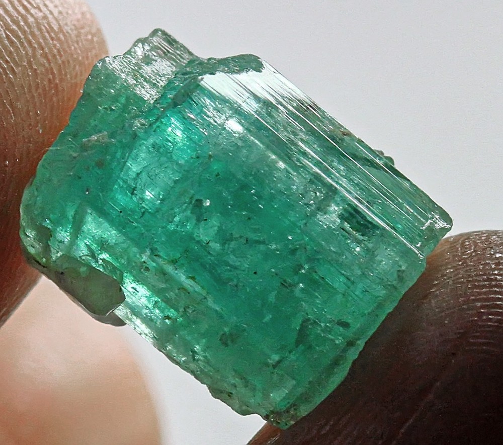 9Ct Paraiba Blue Green Emerald Vanadium Beryl Facet Rough Gemstone YMDb86