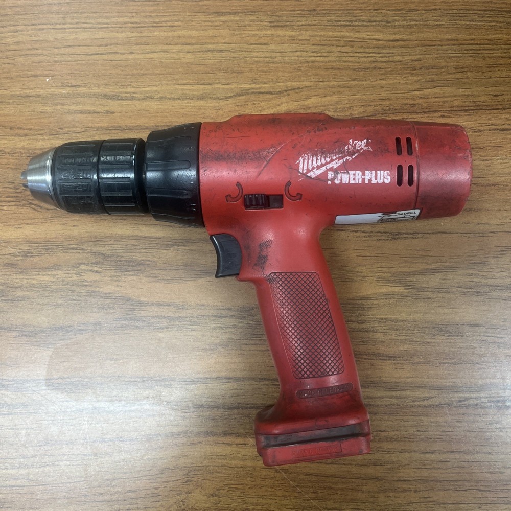 Vintage MILWAUKEE Cordless 3/8