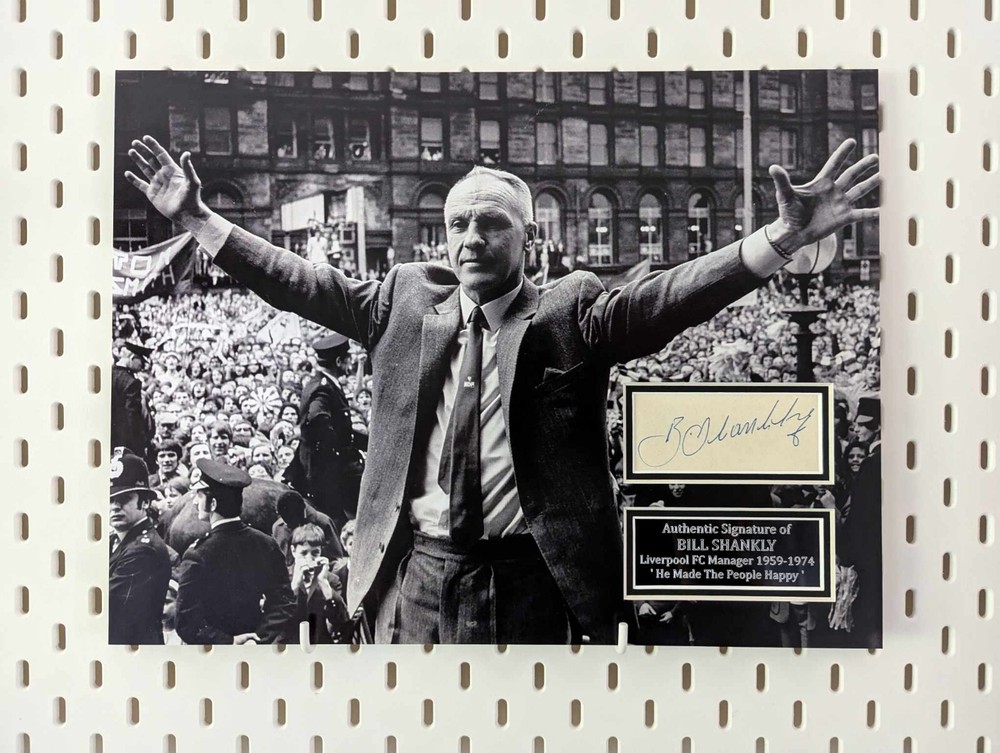 BILL SHANKLY SIGNED LIVERPOOL FC PHOTO DISPLAY.COA.