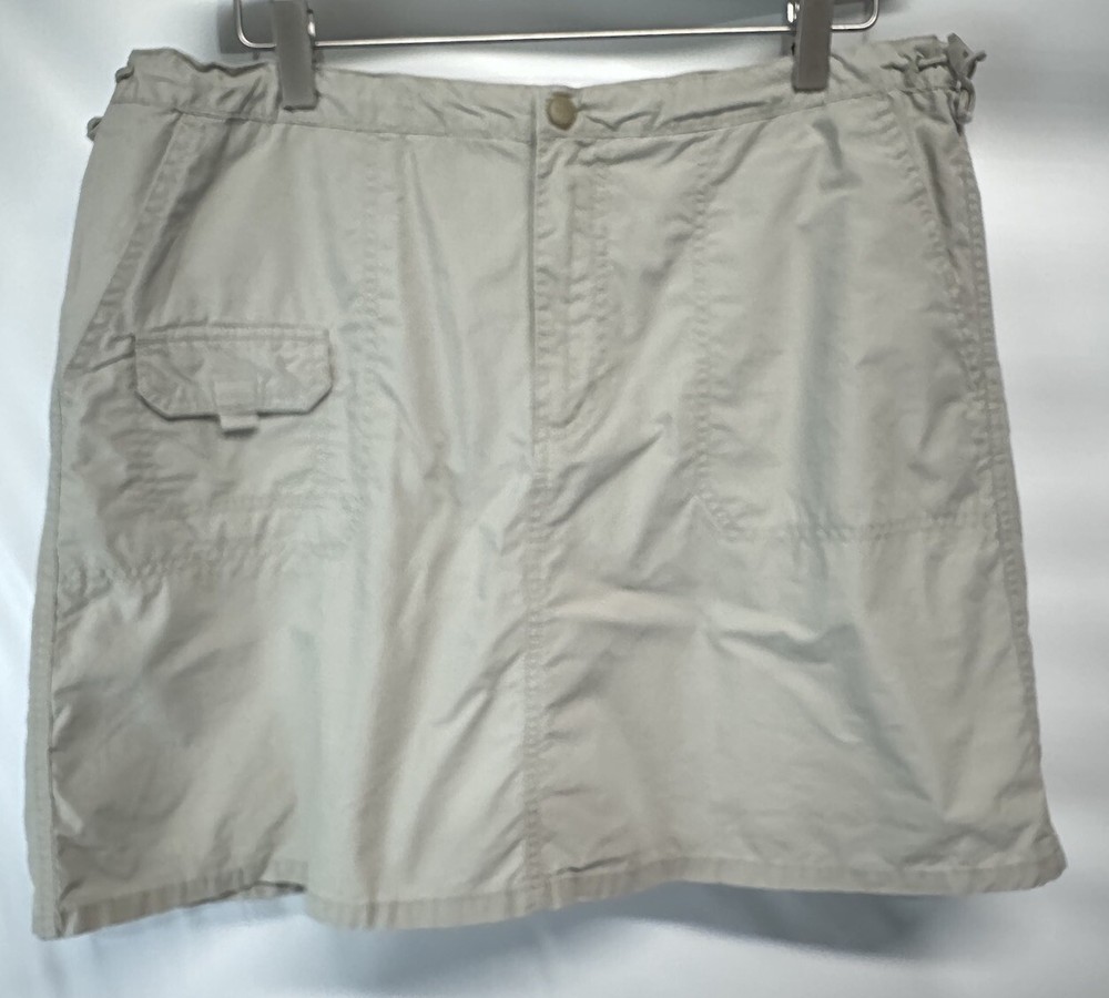 Columbia Outdoor Skort Skirt Shorts Tan Utility Pockets  Hike Camp Fish L
