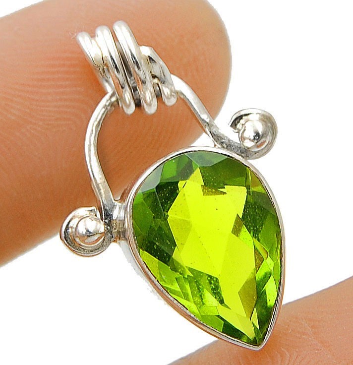 2CT Natural Peridot 925 Sterling Silver Pendant Jewelry @17-2