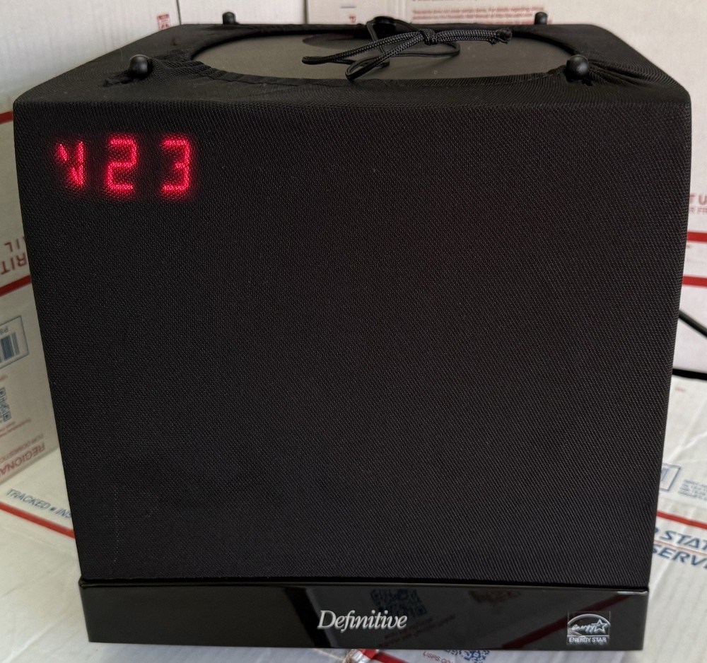 DEFINITIVE TECHNOLOGY SuperCube 4000 Active Powered Subwoofer with Deep Bass