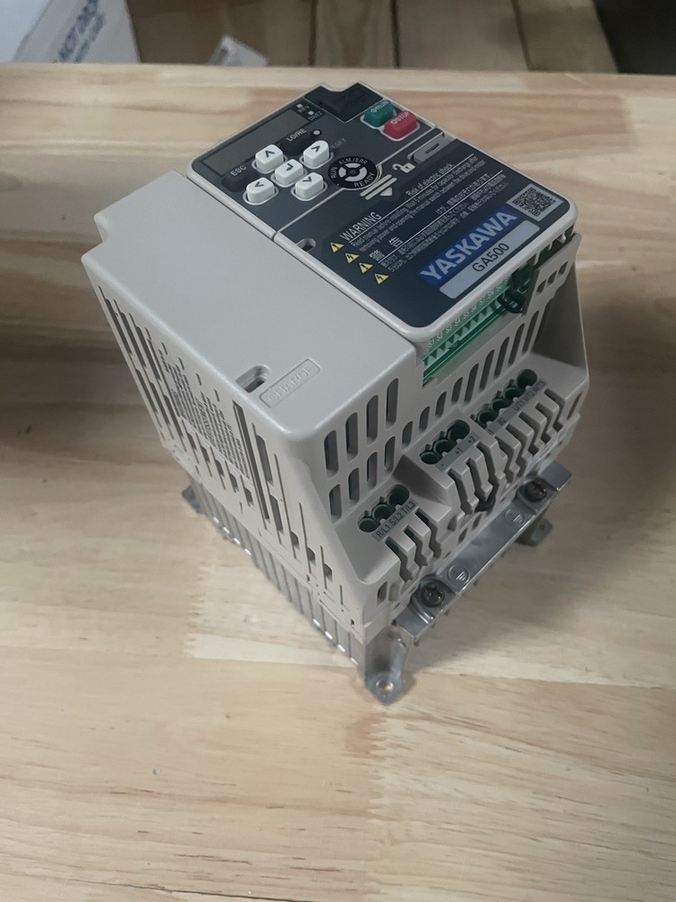 CIPR-GA50A4009ABAA-CAAASA Inverter 3kw Yaskawa Electric Unused item