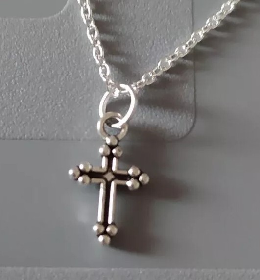 Silver Tone Cross On A silver Plated  Necklace Approx 18 Inches