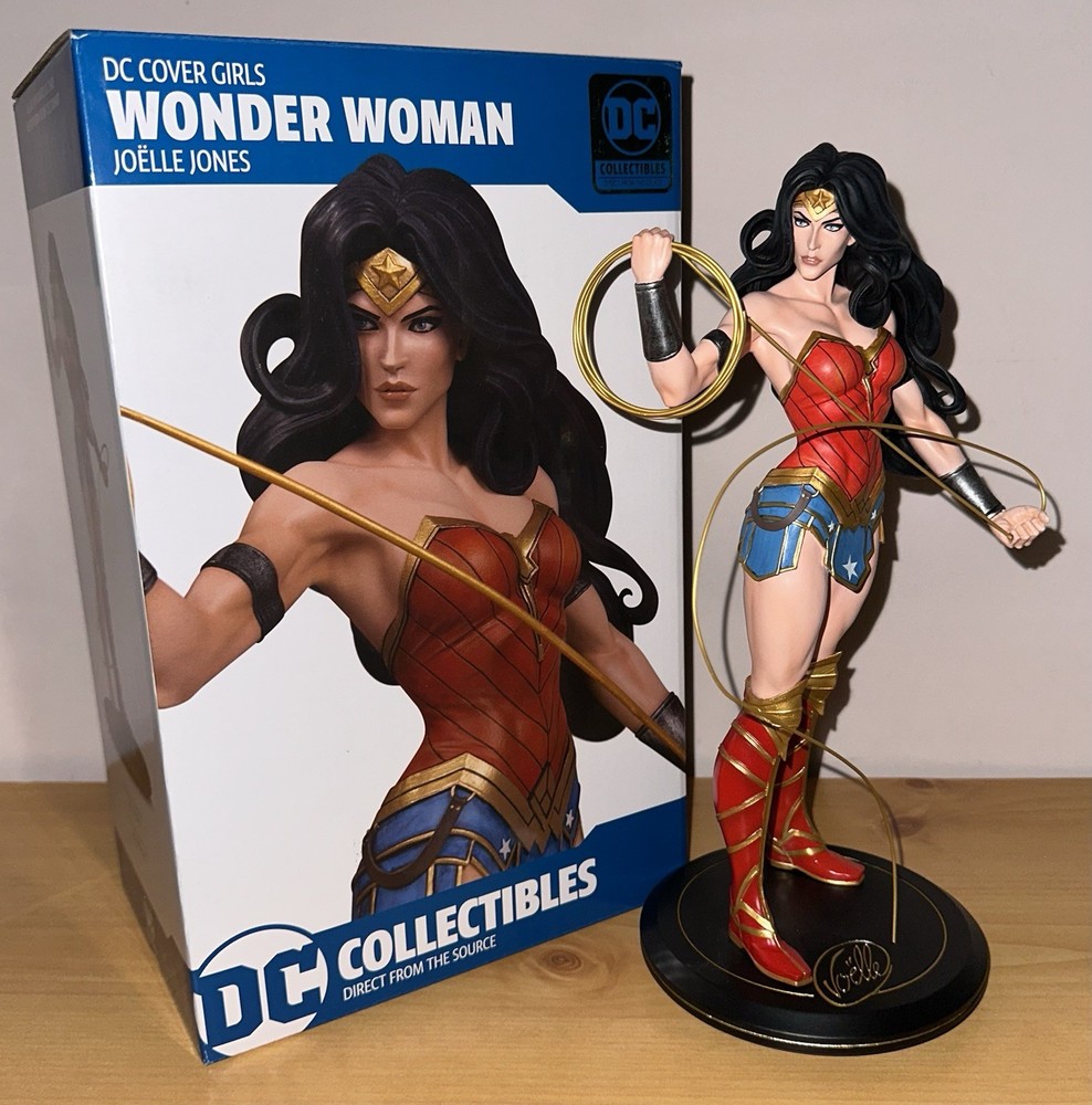 DC Collectibles Cover Girls Wonder Woman 11.5-Inch Resin Statue Limited Edition 1070 of 5000 New in Box