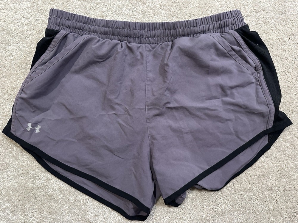 Under Armour HeatGear Women's Purple Black Athletic Shorts Size Medium