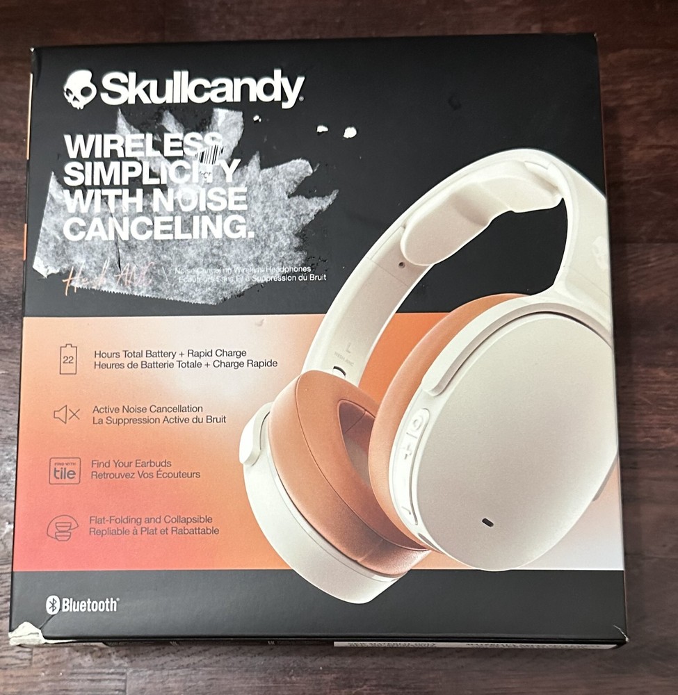 Skullcandy S6HHW-N740 Wireless Over-Ear Headphones in White