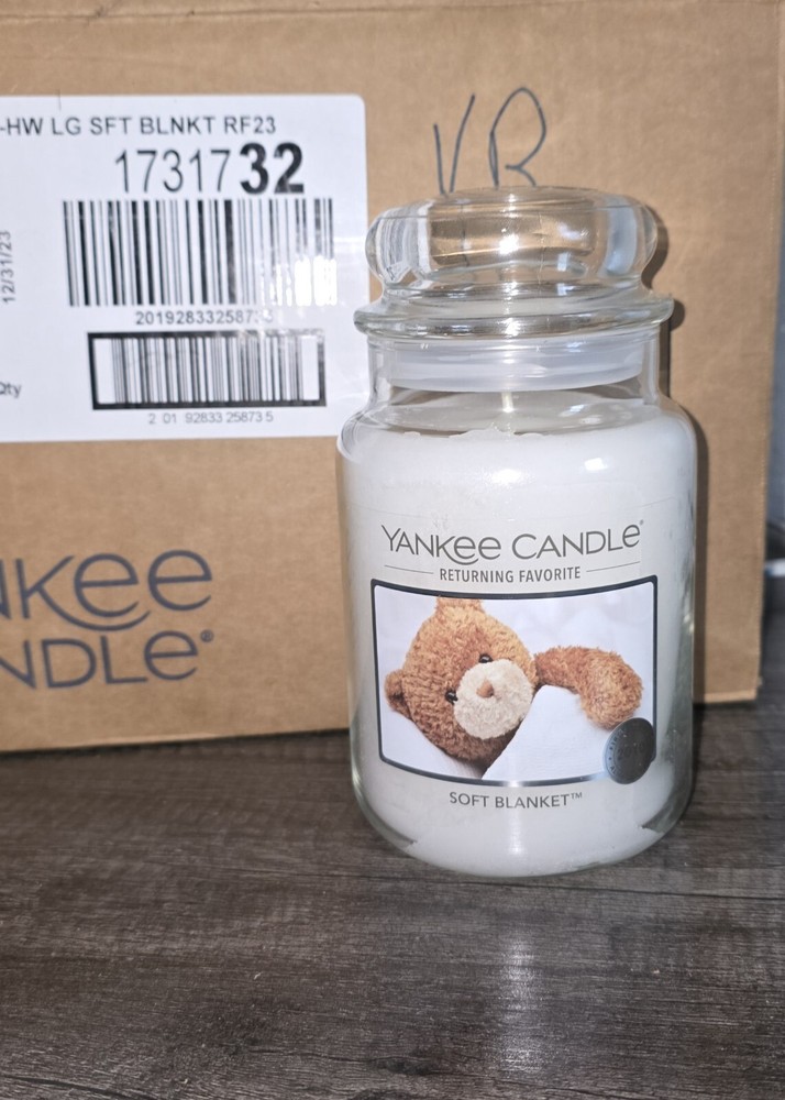 Yankee Candle Soft Blanket Large Jar 22oz Amber Vanilla Citrus White Housewarm Scent