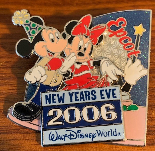 Vintage 2006 Walt Disney World Epcot Mickey and Minnie New Year's Eve Pin Limited 7500-image