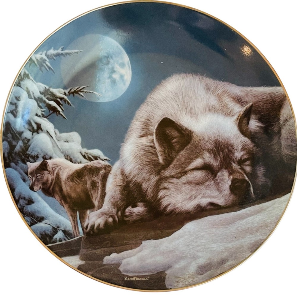 Wolf Plate Moonlit Phantom Kevin Daniel 8 Inch Vintage 1997 Wolf Realm Collectible