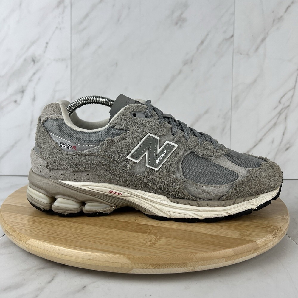 New Balance 2002R Protection Pack Mens Size 8 Slate Grey Suede Sneakers M2002RDM