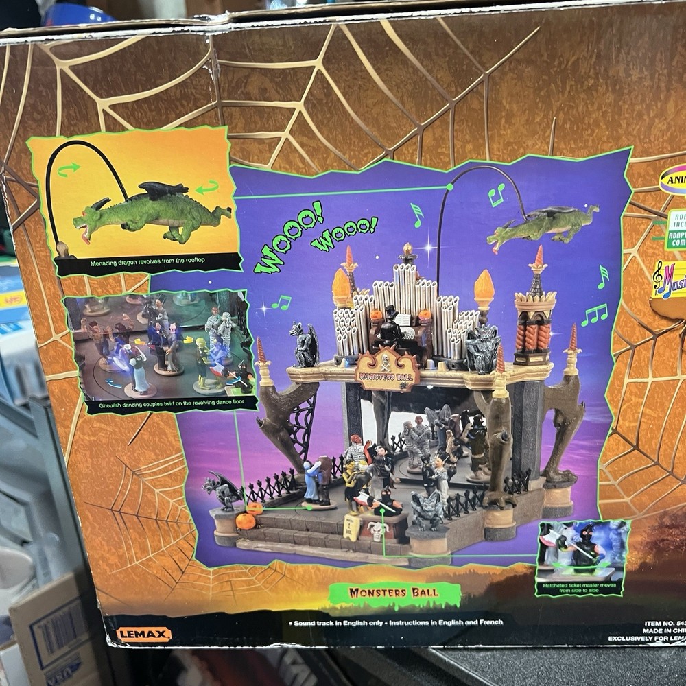 Lemax Retired 2005 Creepy Barn Spooky Town Halloween Village Lighted Decor